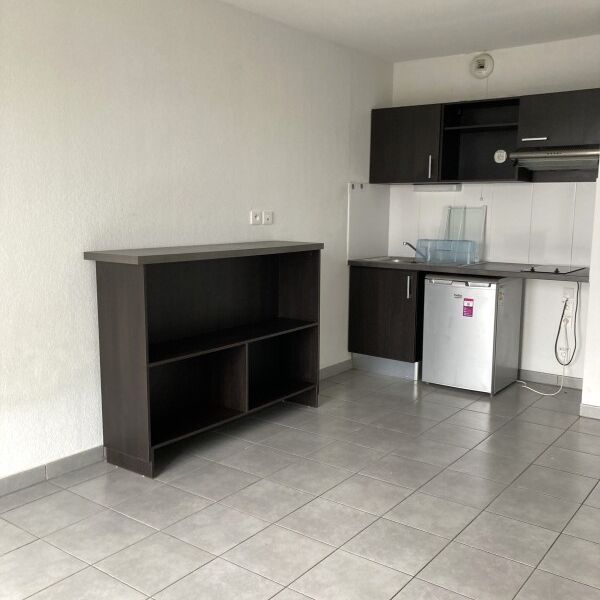 Location Appartement 1 pièce 26m² LAUNAGUET 31140 - Photo 1
