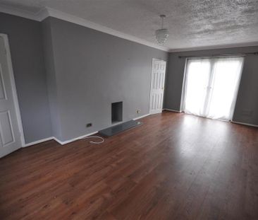 3 bedroom terraced house to rent - Photo 2