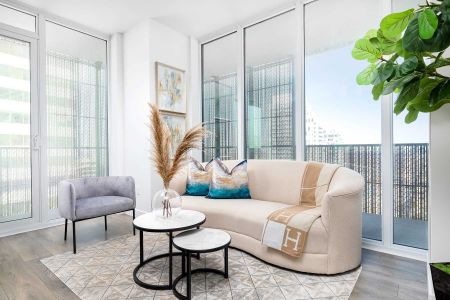 For Lease - 8 Eglinton Avenue Unit# 2005, Toronto, Ontario - Photo 3