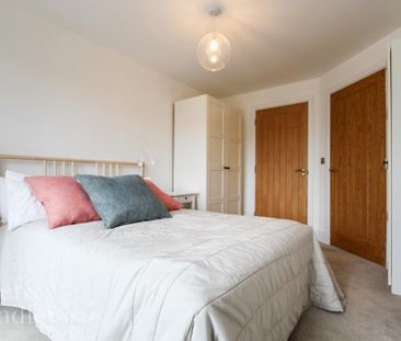 2 bedroom penthouse to rent - Photo 6