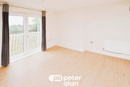 Amelia Way, NEWPORT - Photo 2