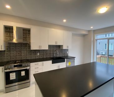 For Lease - 213 Invention Boulevard, Kanata, Ontario - Photo 1