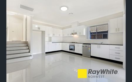 Spacious 4-Bedroom House in Riverstone - Photo 3