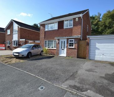 3 bedroom detached house to rent - Photo 3