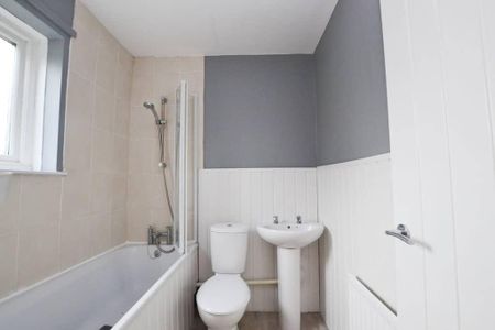 1 bedroom property to rent - Photo 2