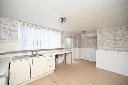 91 Knockleigh Drive, Carrickfergus, Greenisland, BT38 8UY - Photo 5