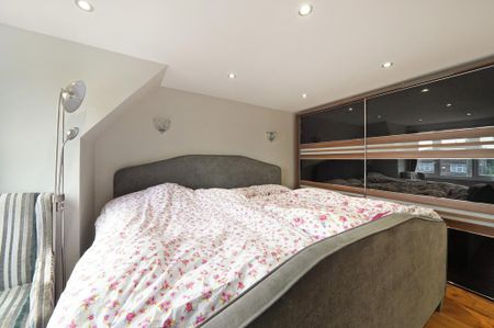 5 bedroom detached house to rent - Photo 3