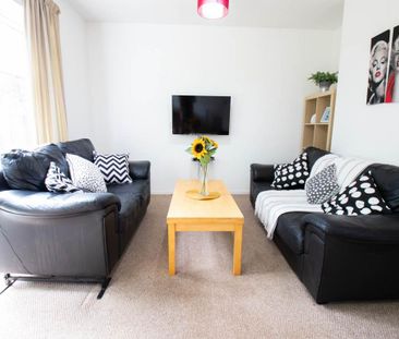 5 bedroom house to rent - Photo 1