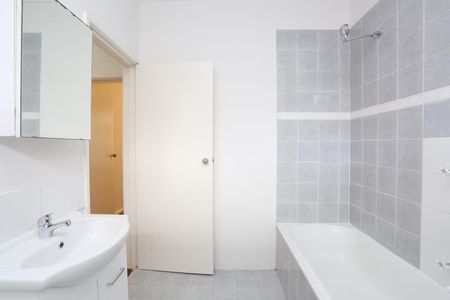 4/1B Kinkora Road, Hawthorn VIC 3122 - Photo 2