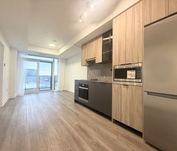 For Lease - 1037 The Queensway, Etobicoke Quay, Toronto, Ontario - Photo 4