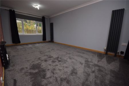 15, Iveson Rise, Leeds, West Yorkshire, LS16 6LN - Photo 4