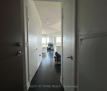 405 160 Vanderhoof Avenue - Photo 3