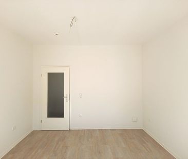 Striesen: 2-Zimmerwohnung mit Balkon - ab sofort beziehbar! - Foto 1