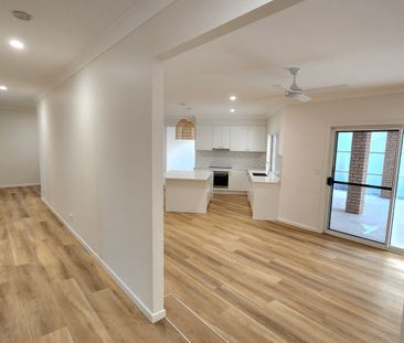 NEWLY RENOVATED CORNER BLOCK FAMILY HOME - Photo 5