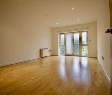 1 Bedroom - Photo 2