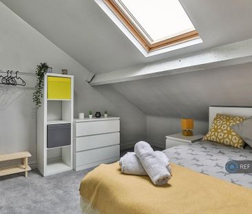 1 bedroom in a house share to rent - Photo 5