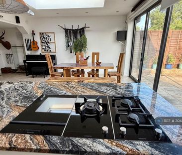 1 bedroom in a house share to rent - Photo 5