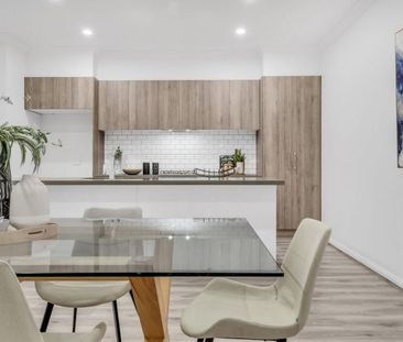Modern Family Home - Photo 4