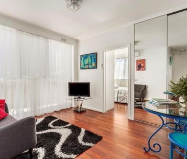 2/7 Scott Street, Elwood VIC 3184 - Apartment For Rent | Domain - Photo 1
