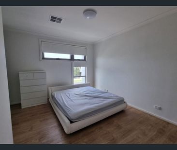 Practical Two-Story Townhouse in an Ideal Location - Photo 6