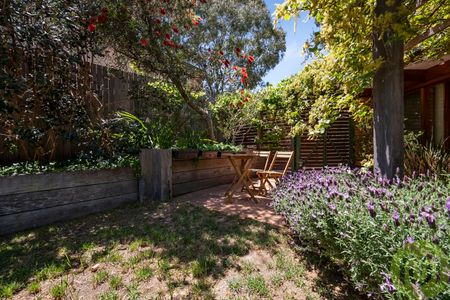 A unique family home with space, character and a private garden oasis - Photo 4