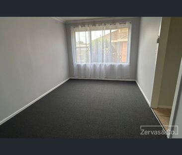 2/22 Donald Street, Clayton, Vic 3168 - Photo 2