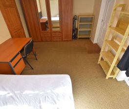 3 bedroom House in Rillbank Lane, Leeds - Photo 2