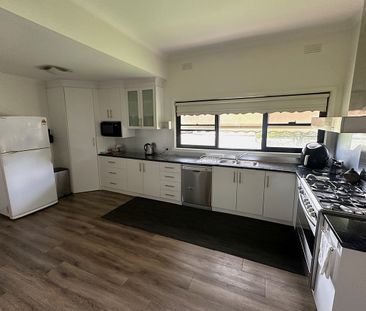 1 Raftery Road, KIALLA VIC 3631 - Photo 4