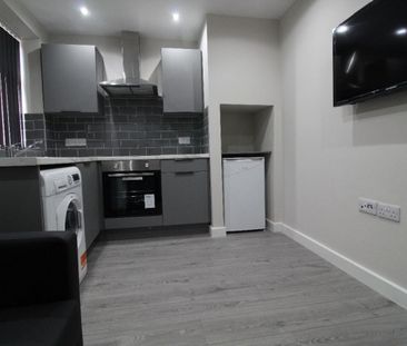 Market Street West Flat, PRESTON, Lancashire PR1 2HB - Photo 2