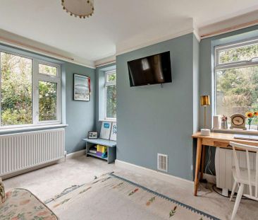 4 bedroom detached house to rent - Photo 2