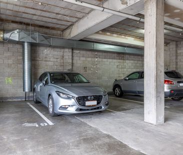 Downtown Sophistication - Photo 5