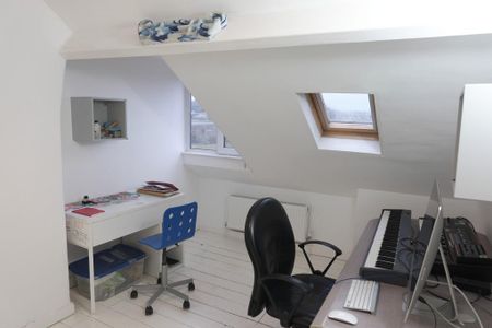 4 bedroom semi-detached house to rent - Photo 4