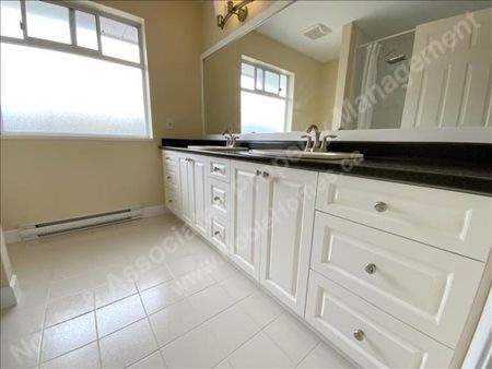 7468 Bridge Street Richmond - Photo 4