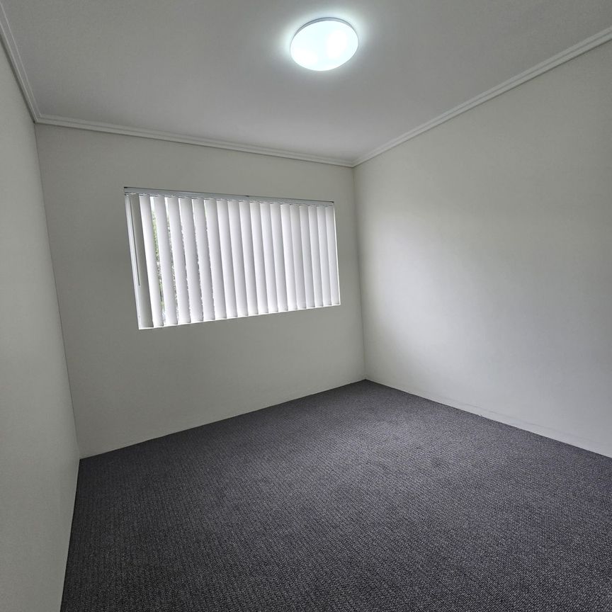 Modern & Spacious Split-Level 2 Bedroom Apartment - Photo 1
