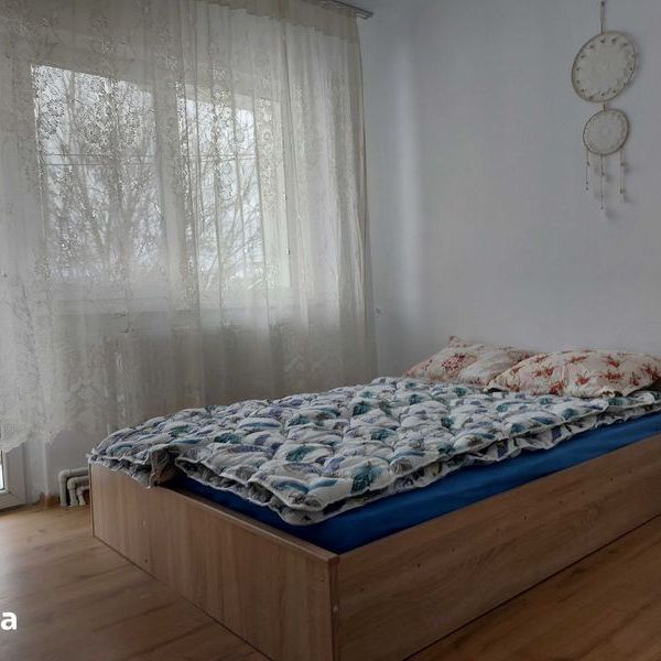 Apartament de 3 camere de inchiriat, centrala termica, bloc izolat. - Photo 1