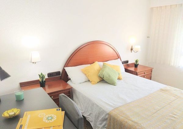 Carrer Isaac Peral, Burjassot, Valencian Community 46100