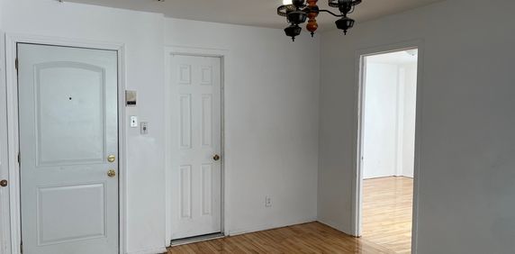 Beau 41/2 Rénové Au Gout Du Jours! - Photo 2