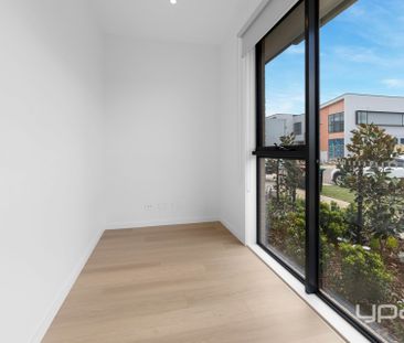 STUNNING BRAND NEW PROPERTY - Photo 5