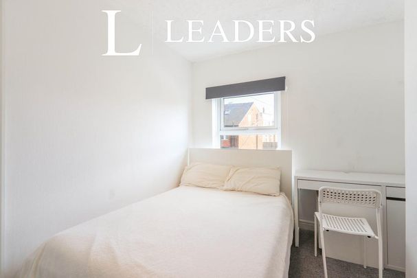 4 bedroom house to rent - Photo 1