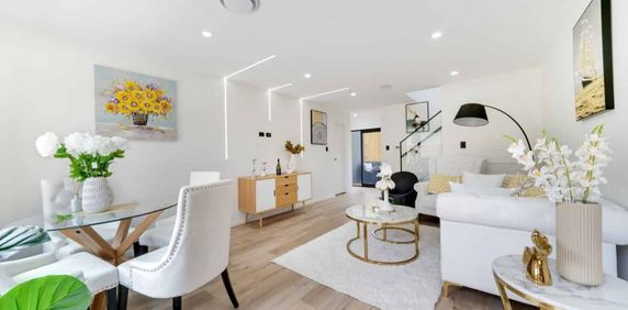 Brand New 3 Bedroom Townhouse - Photo 2