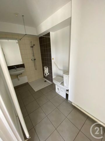 Location Appartement 1 pièce 29m² MULHOUSE 68100 - Photo 2