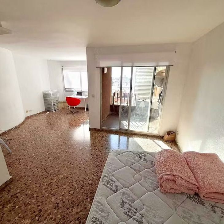 Avinguda del Doctor Waksman, Valencia, Valencian Community 46006 - Photo 1