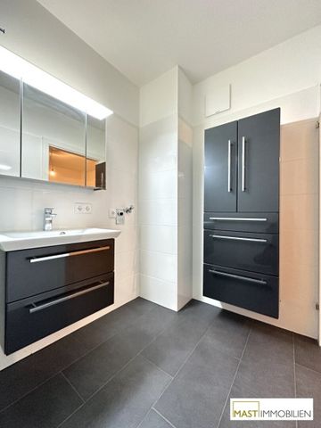 Dachgeschoss Wohnung! 2 Zimmer inkl. 22 m² Dachterrasse und EWE Küche in Spillern - Neubau Bj. 2019 - Photo 4