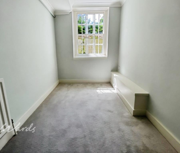 2 bedroom ground floor flat to rent - Photo 6