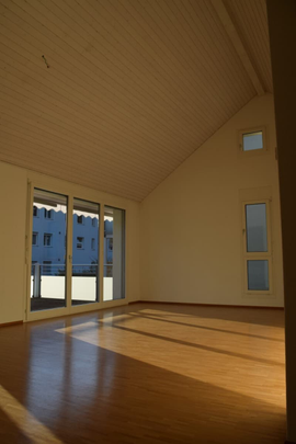 "Charmante Wohnung mit Zürichsee-Nähe und schöner Aussicht" - Photo 1