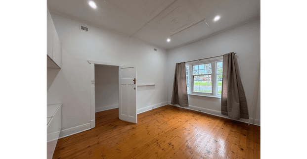 Charming & Spacious 3-Bedroom 1-Bathroom Home in Prime Croydon - Photo 1