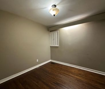 For Lease - 28 Landfair Crescent, Toronto, Ontario - Photo 1