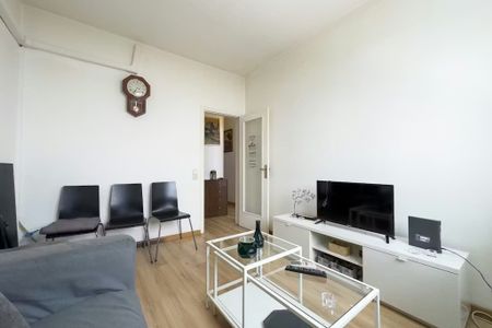 Carrer de Carbonell, Barcelona, Catalonia 08003 - Photo 3