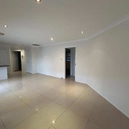 90 Chepstow Drive, 2154, Castle Hill Nsw - Photo 4