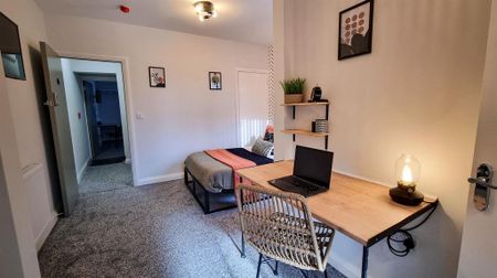 1 bedroom in a house share to rent - Photo 4